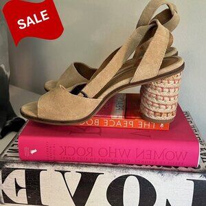 SALE!!!  Women's Lucky Brand Sandals SZ 8 1/2